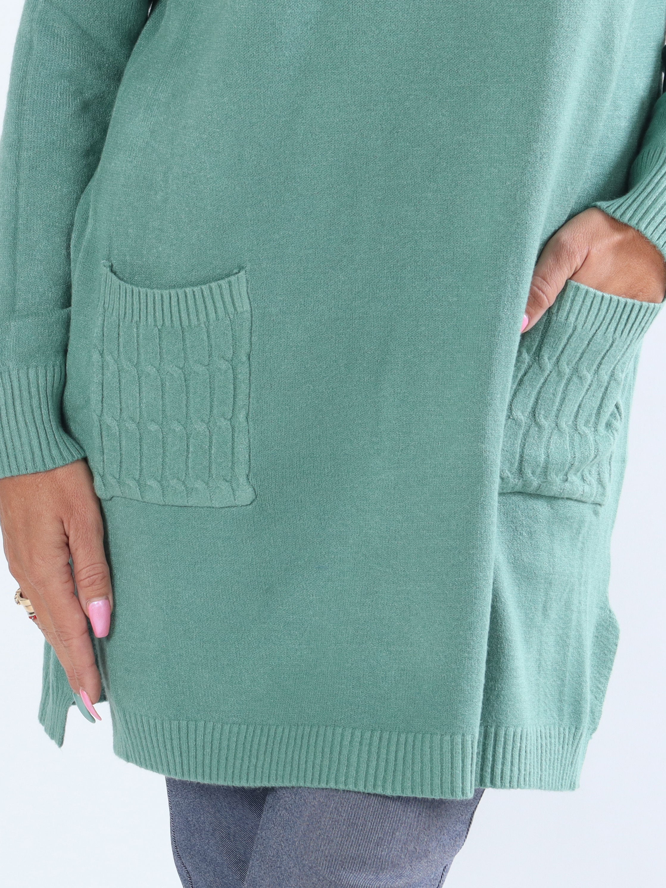 Lorena - Mjuk stickning med ribb och fickor